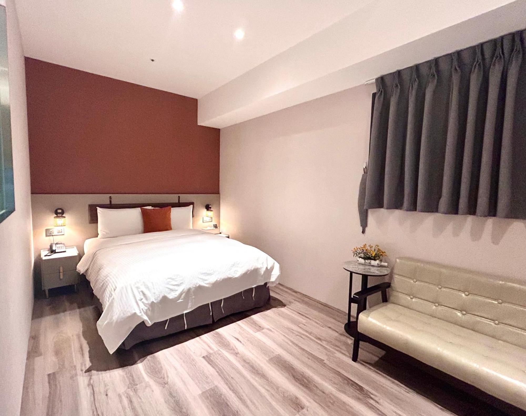 Fun Stay Inn Ximen ไทเป ภายนอก รูปภาพ