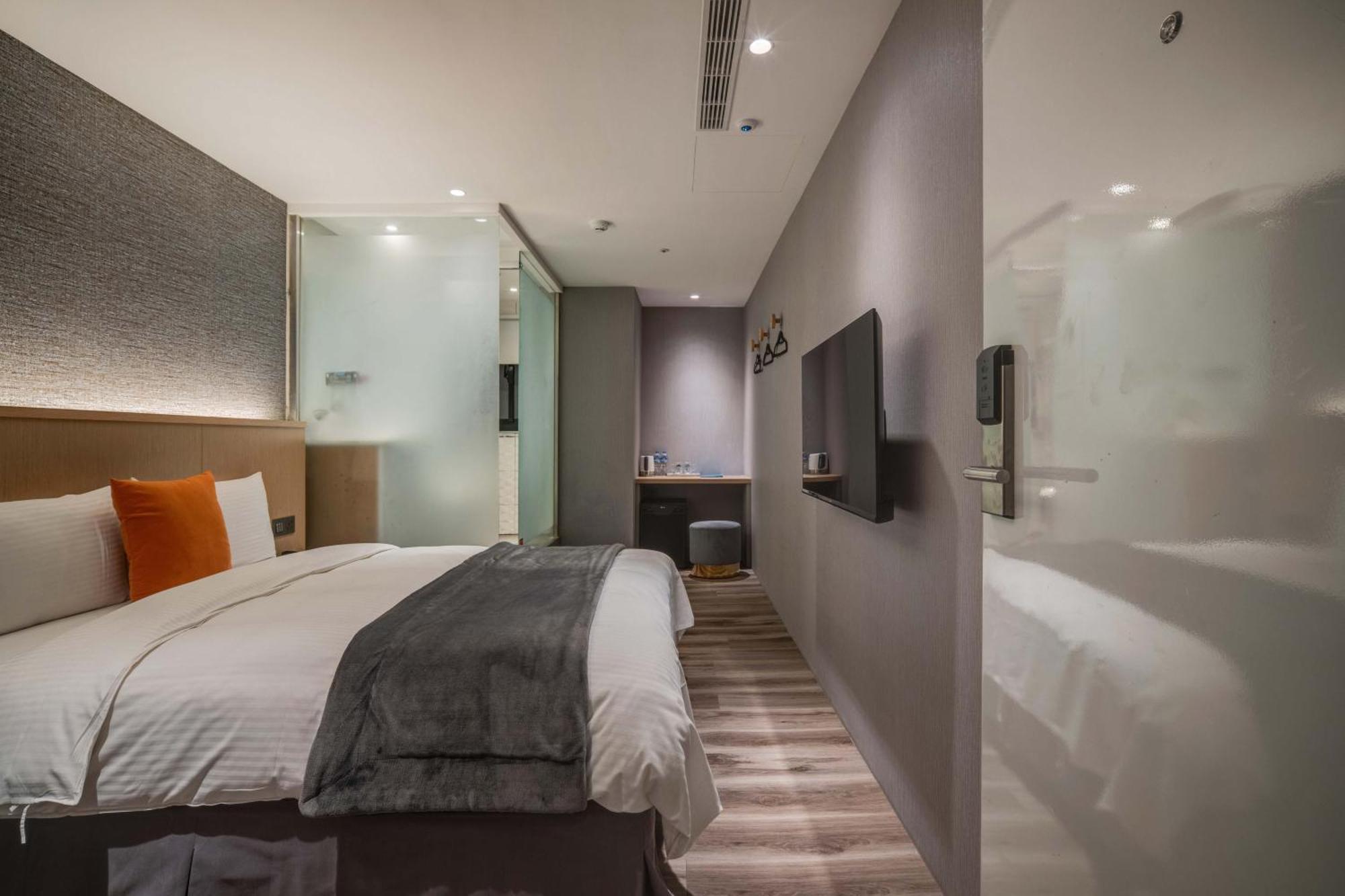 Fun Stay Inn Ximen ไทเป ภายนอก รูปภาพ