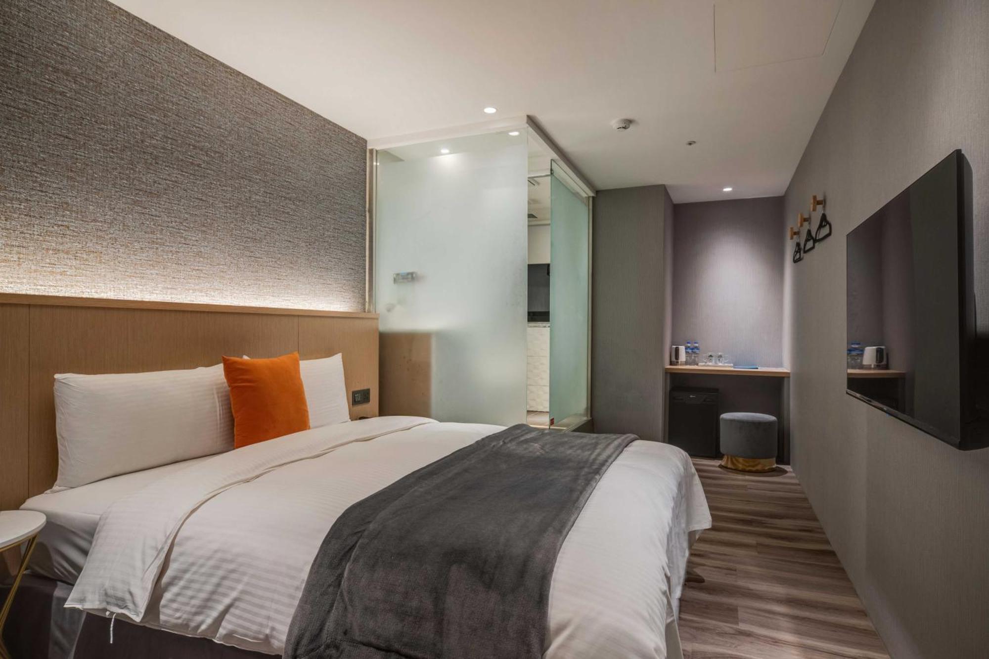 Fun Stay Inn Ximen ไทเป ภายนอก รูปภาพ